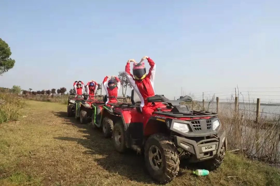 户外团建ATV山地越野车