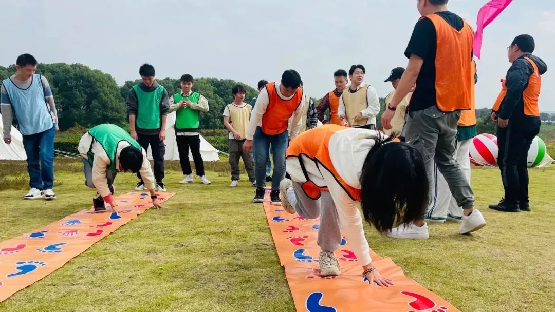 户外团建活动