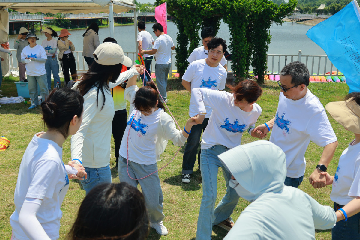 挑战NO.1项目中团队成员高效协作的场景