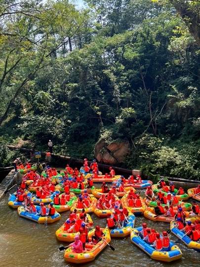 武汉周边漂流团建现场