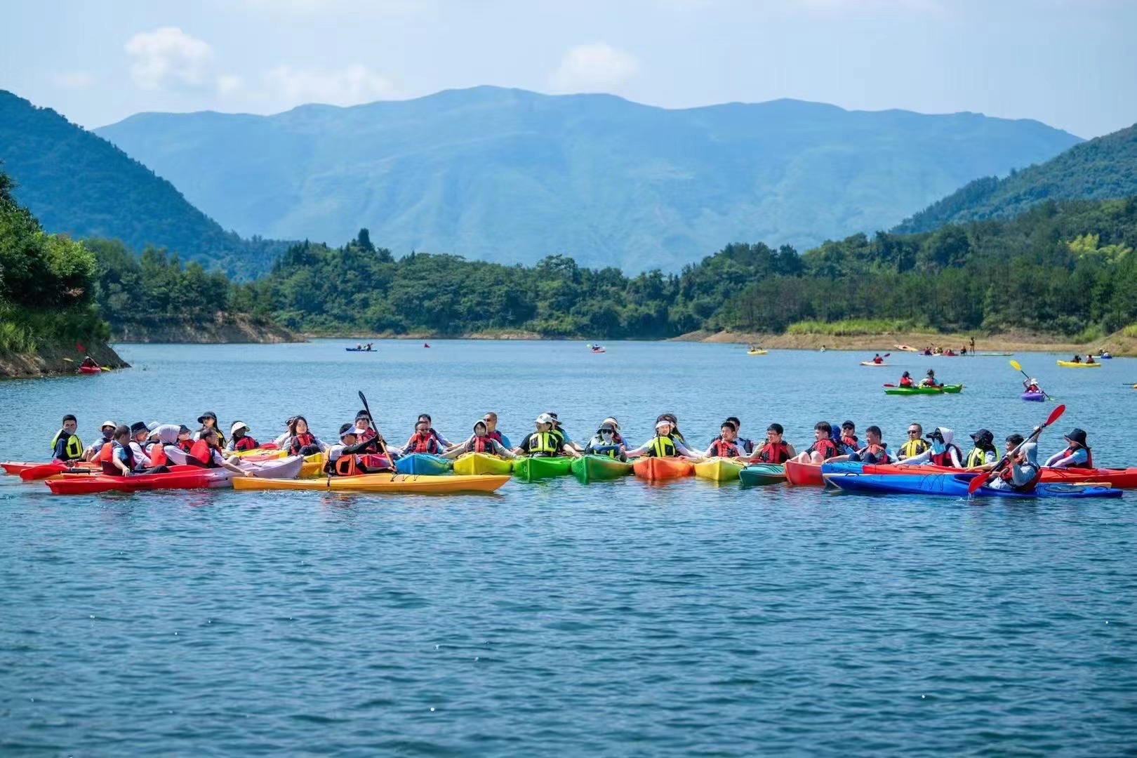 武汉夏季团建不只漂流:4种更清凉也更好落地的玩法参考