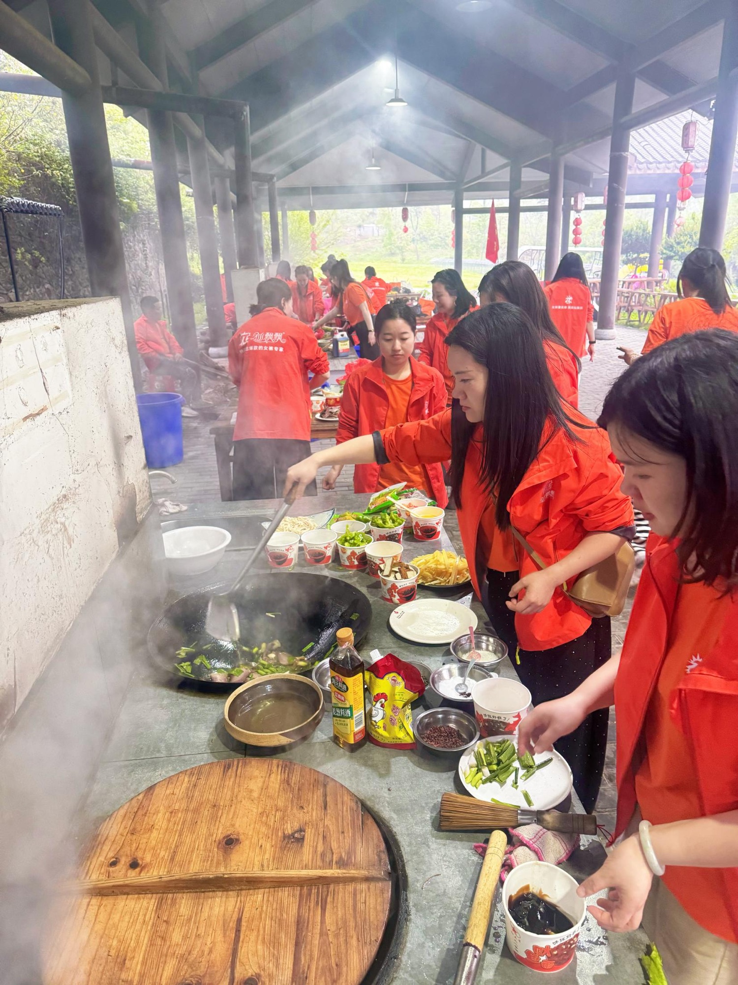 野村谷土灶做饭互动环节实拍