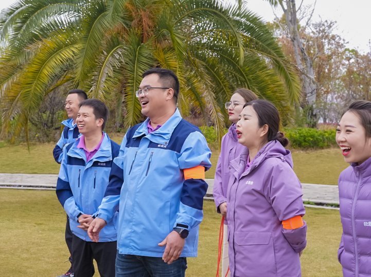 欧恩贝事业部素拓训练活动合影