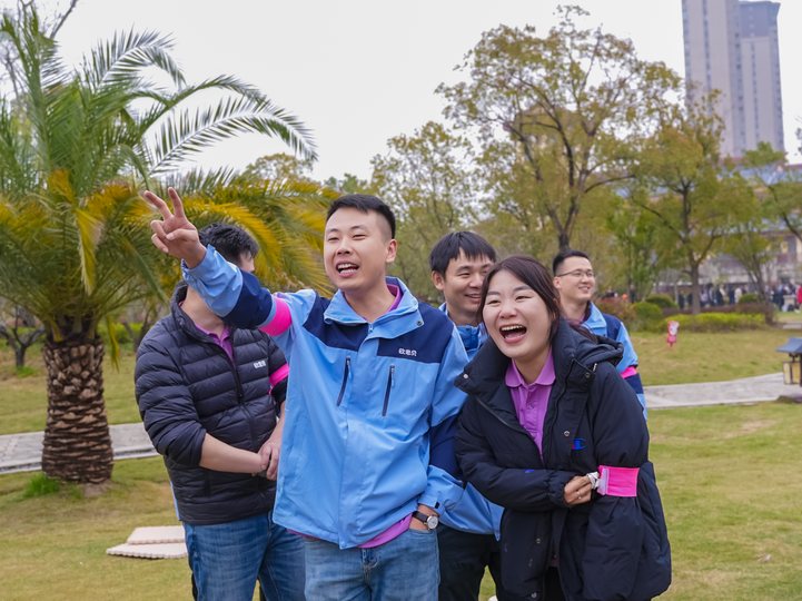 欧恩贝事业部素拓训练活动合影