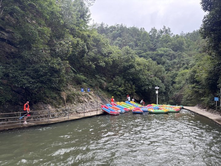 黄石河漂流乐园现场图2