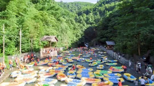 竹林峡谷漂流