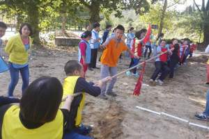 清凉寨团建活动拔河