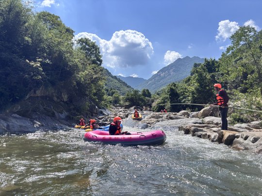 龙吉拉漂流全景